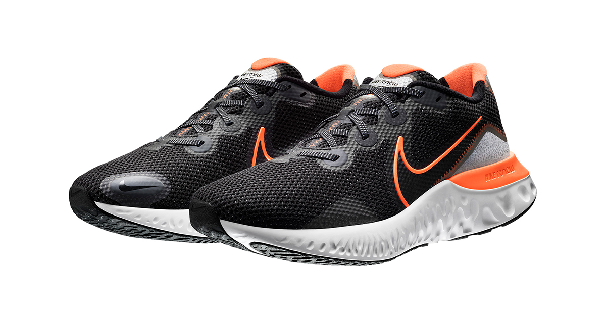 hoka with carbon plate